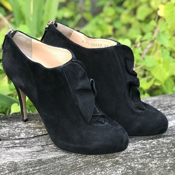 VALENTINO GARAVANI Suede Ruffle Ankle Booties Black Suede Heels SIZE 39 EU - Picture 10 of 16